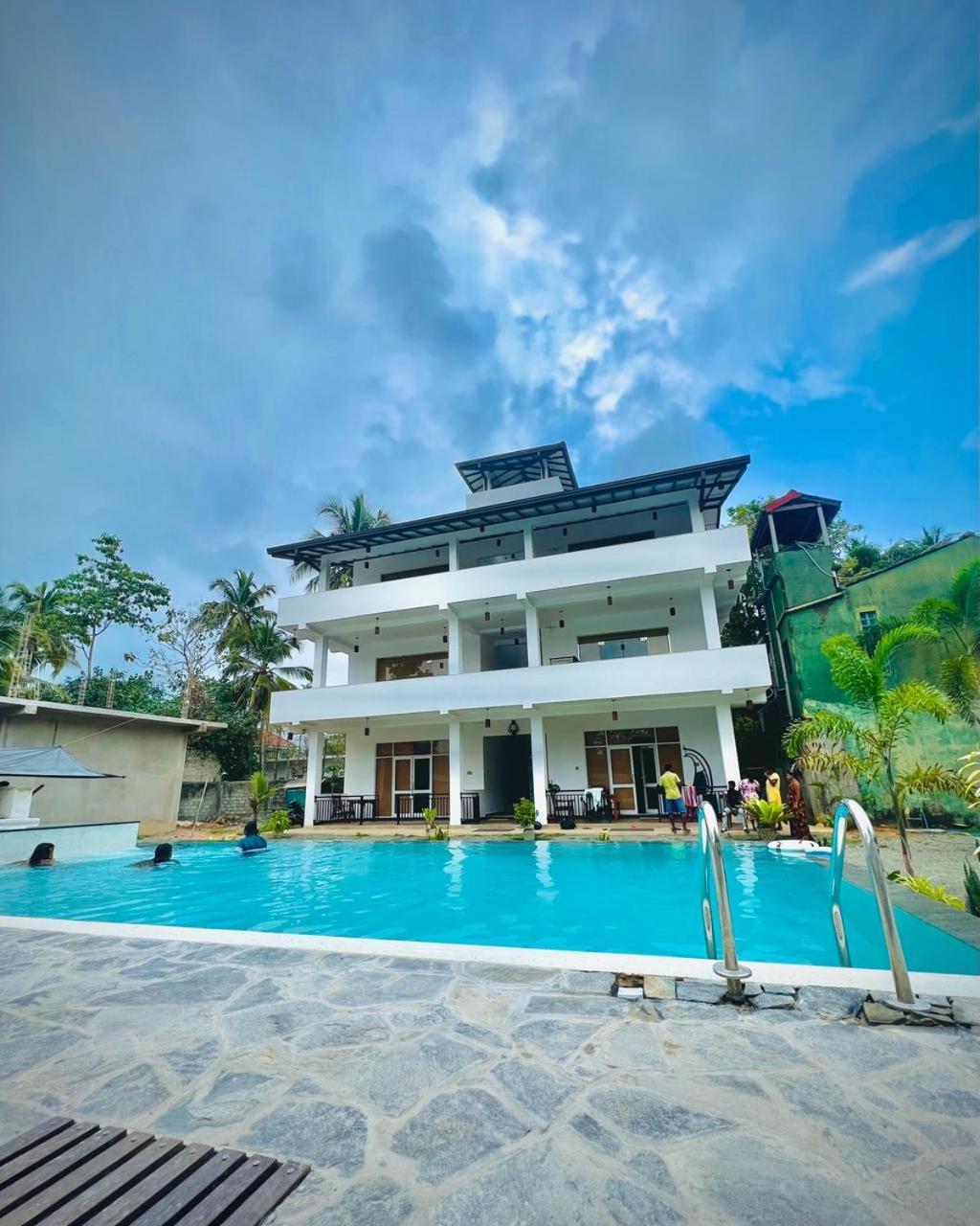 Dk Zur Einkehr Hotel Ahangama Esterno foto